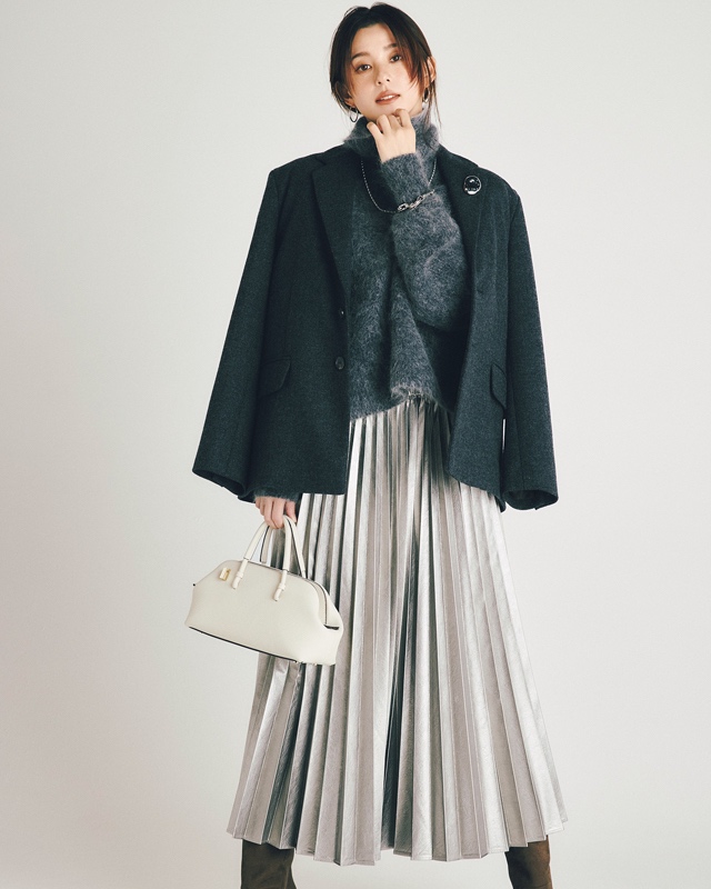 ジャケット×ハイネックニット×プリーツスカート