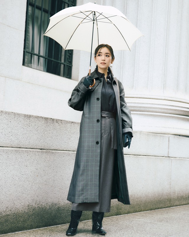 グレンチェック柄ロングコート×シャツ×タイトスカート