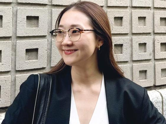 JINSのサーモントタイプのメガネ