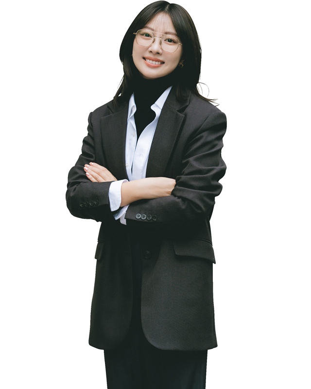 ジャケット×シャツ×タートルニット×メガネ