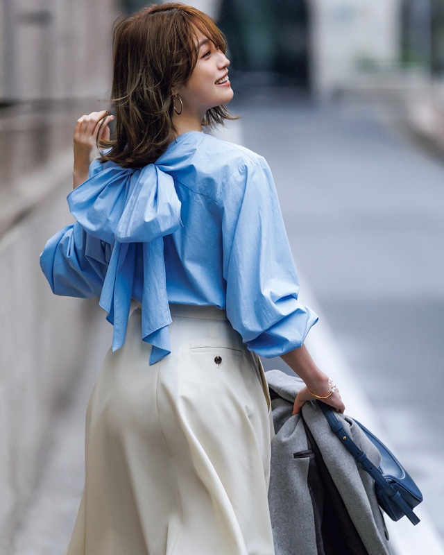ボウタイブラウス×ロングスカート