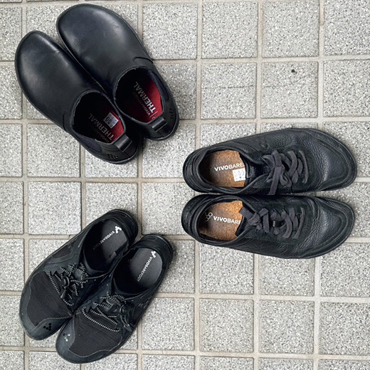 Vivobarefootのスニーカー