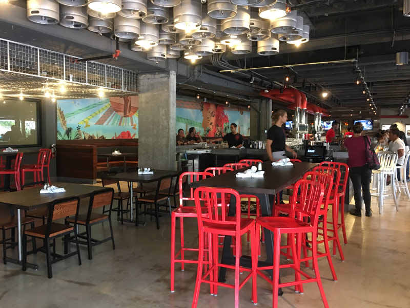 アウトリガー・ワイキキ・ビーチコマー・ホテル　レストラン