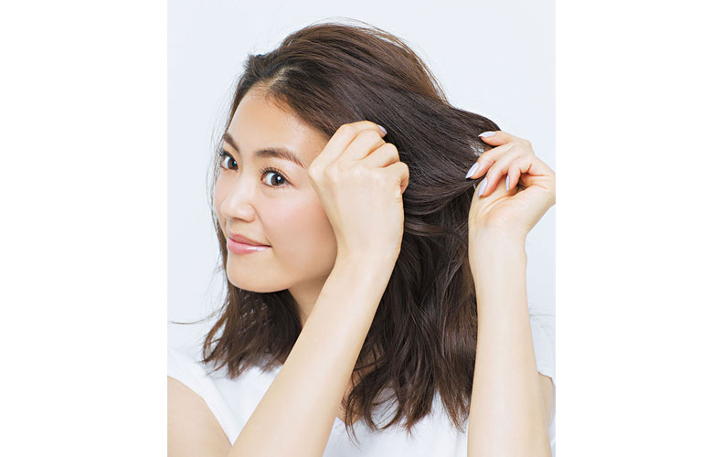 その5. スタイリング剤をなじませる