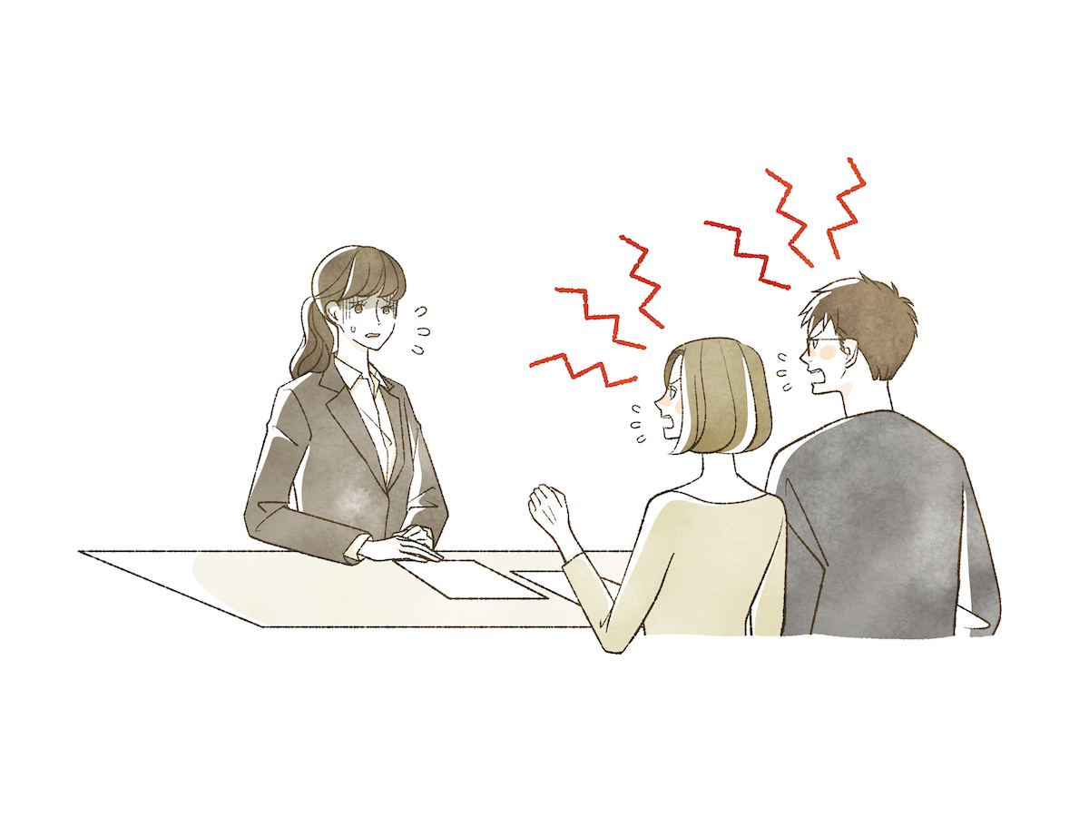 高圧的に文句を言う2人と、暗い表情でそれに対応する人のイラスト