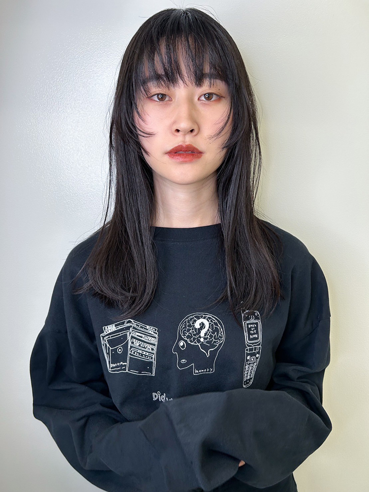 顔まわりレイヤーの韓国風ロング