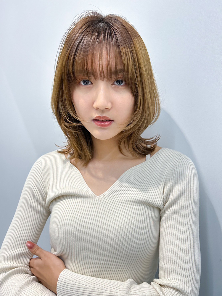 ワンカールパーマのナチュラルウルフ