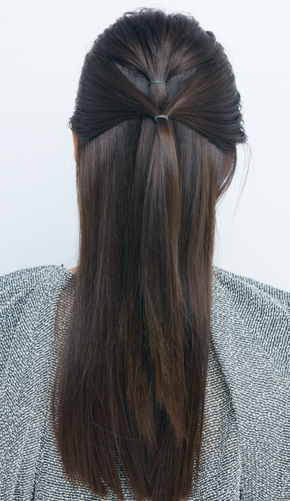 2段ハーフアップをつくった状態