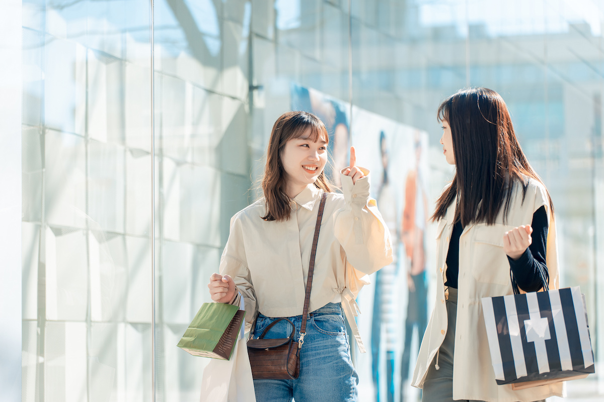 仲のいい女性二人