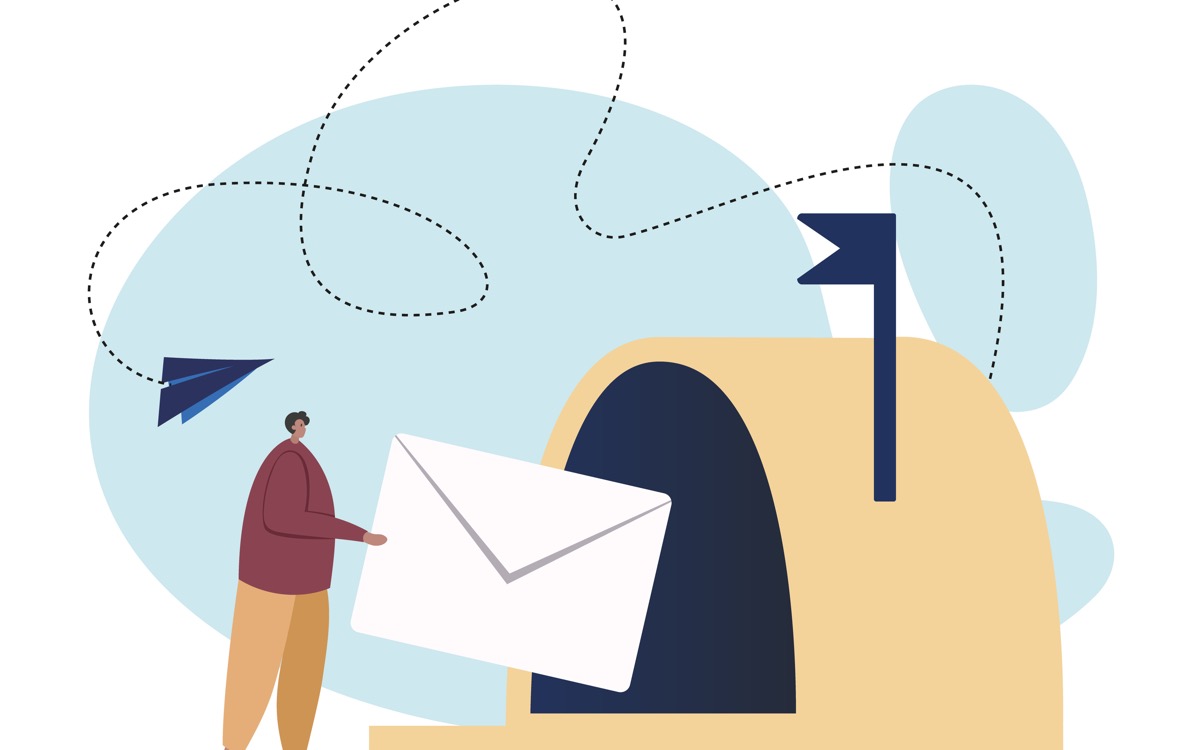 ポストに手紙を入れる人