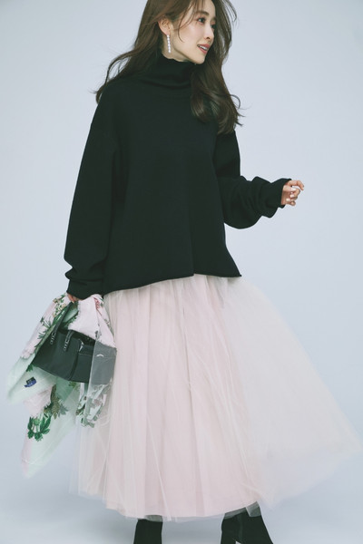 【1/12のコーデ】ボリューミィなスカートも一枚映えタートルで軽やかに♡