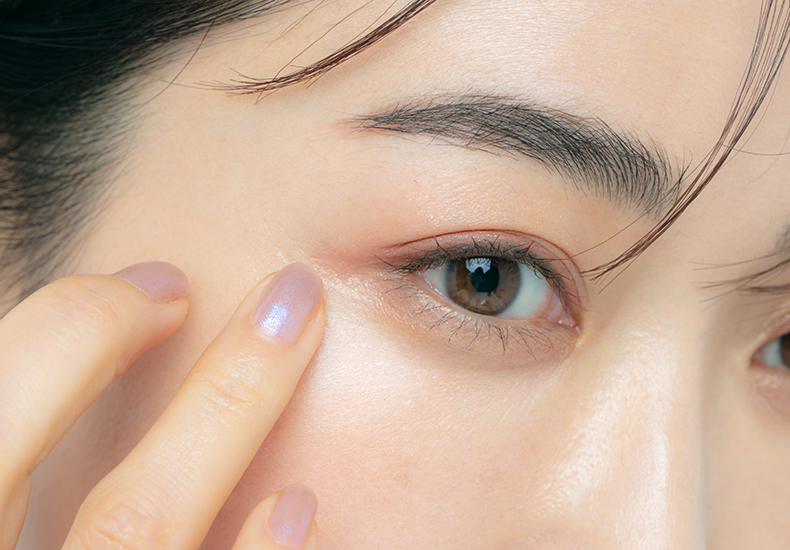 40代が入れるべき場所は目元まわり