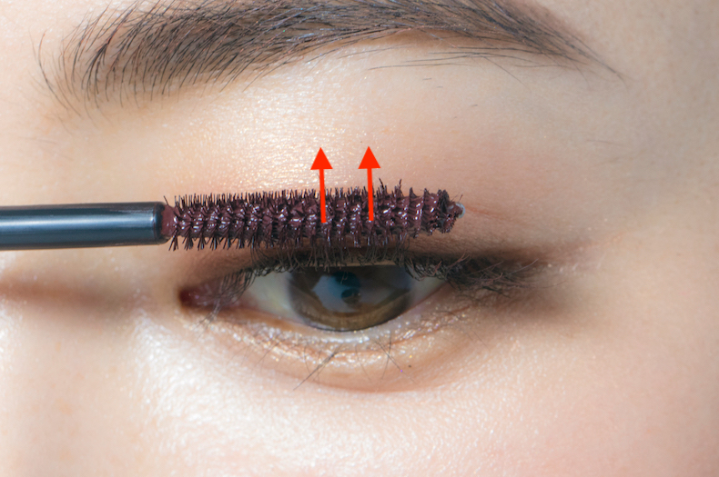 優しげなのに凛々しい目元