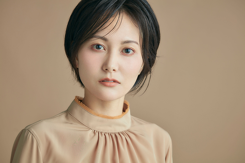 血色感のないメイク