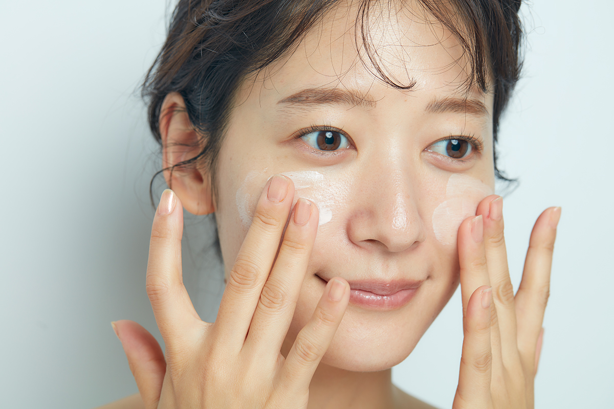 STEP1：サラッと軽めの下地を使う