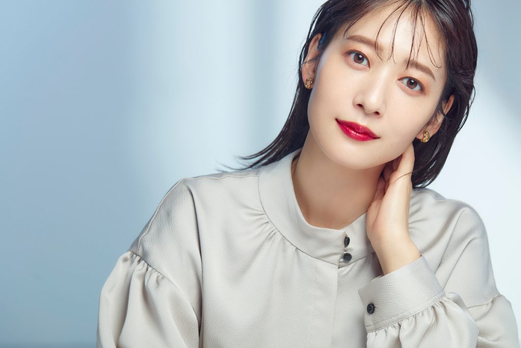 アイメイクは全部同じ！ リップだけで3パターンの印象に早変わり