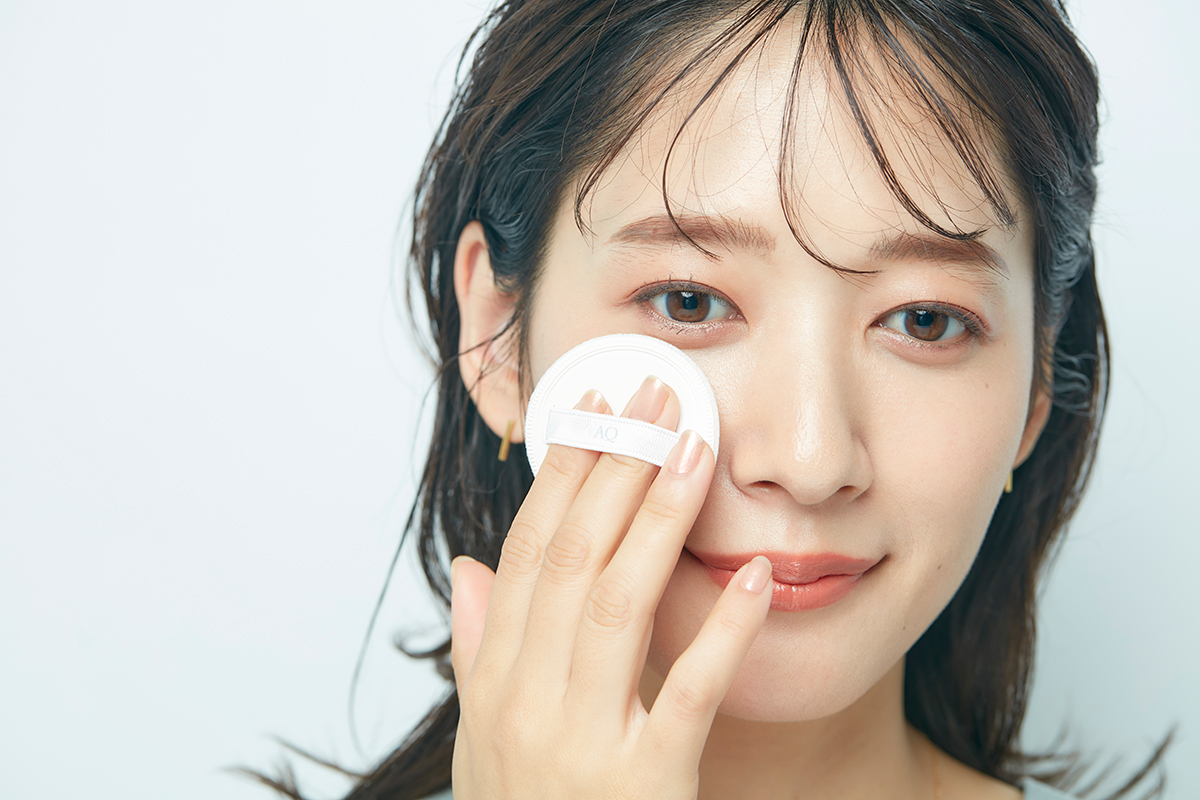 夕方になると顔が一気に老けて見える→保湿とハイライトでハリ肌を復活させて！