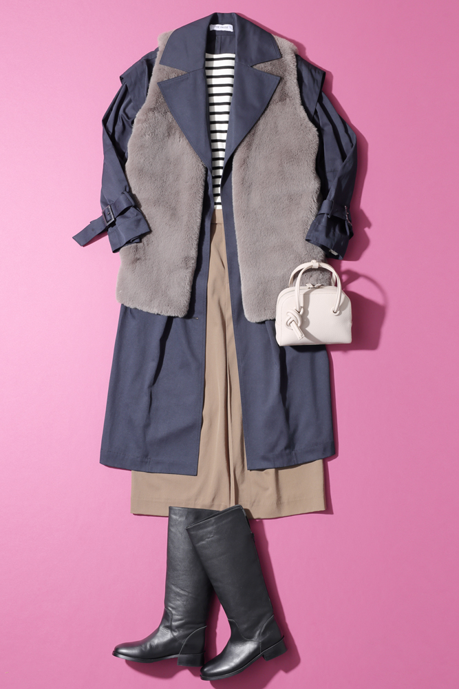 ネイビートレンチコート×ボアベスト×ベージュスカート