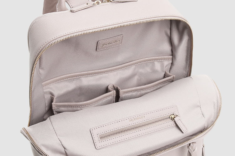 【ジュエルナローズ】フレイヤ・リュック2の中の写真