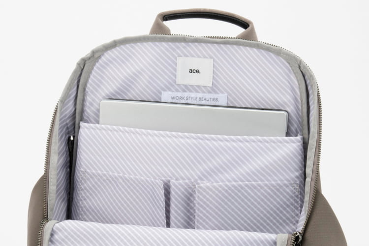 【ace.】ルフィラ ベージュのコンパートメントの写真