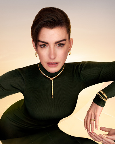 アン・ハサウェイ