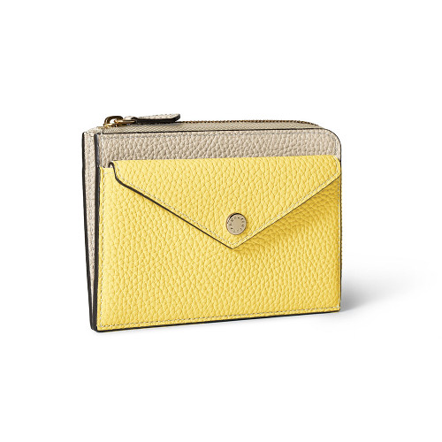 エンベロープ ミニジップ ウォレット シュリンクレザー
イエロー