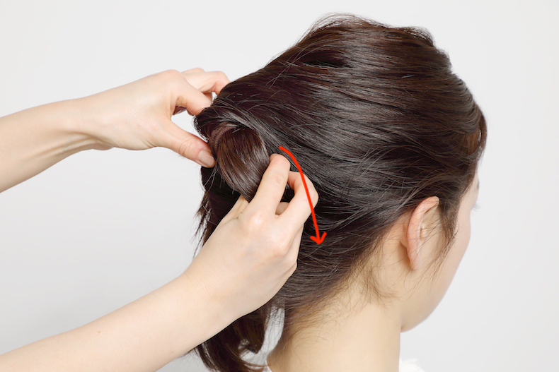 着物を着たときにも使える【夜会巻き風お団子】