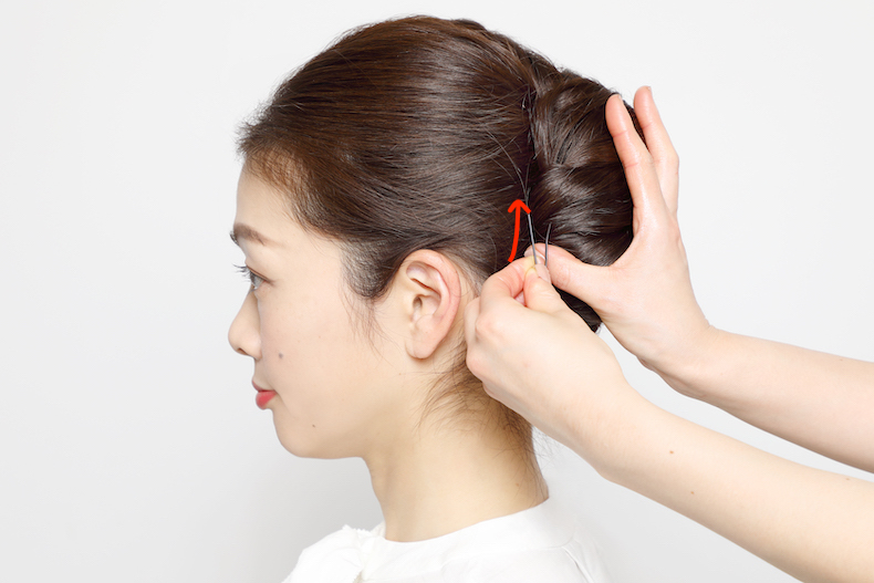 横くるりんぱの夜会巻き風