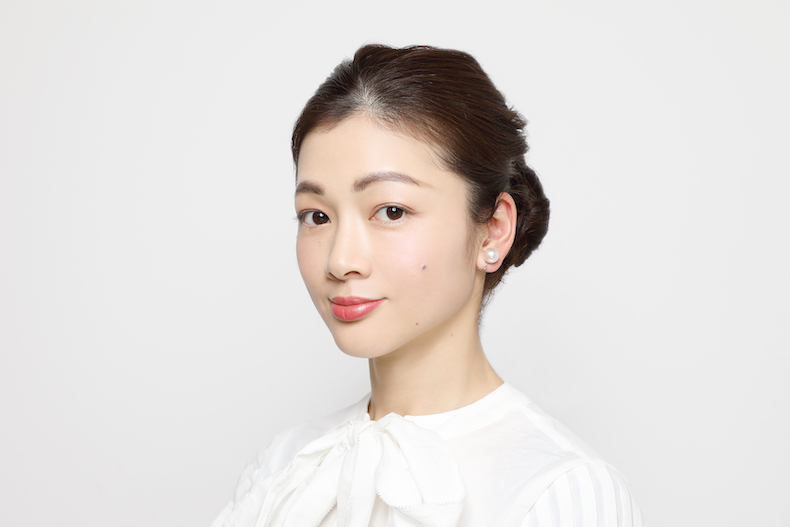 横くるりんぱの夜会巻き風