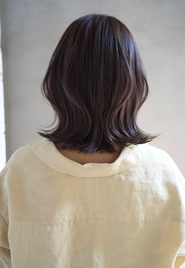 くびれをつけたメリハリボブ バックスタイル
