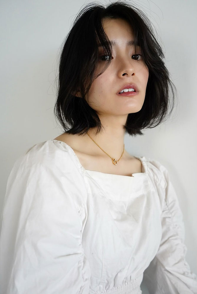 レイヤーで色気ニュアンスをもたらす美人ボブ