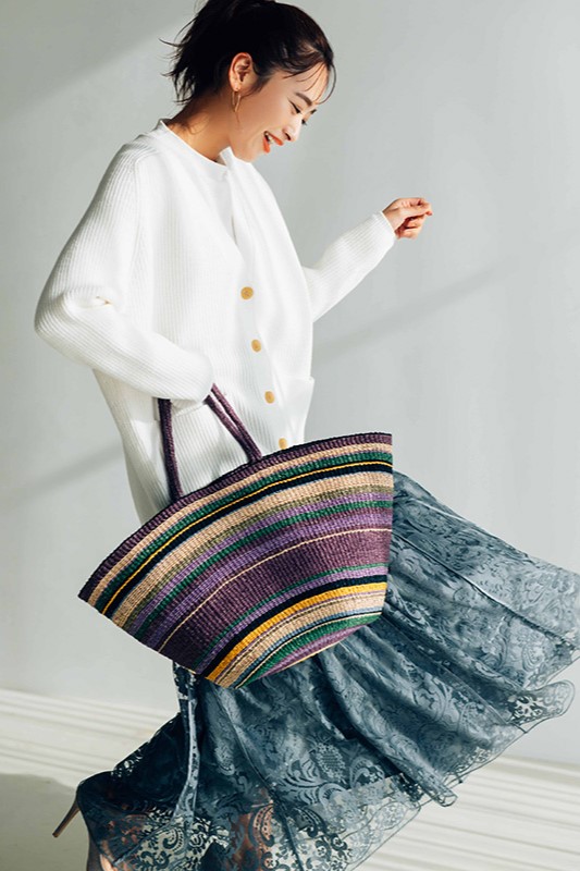 【6】グレースカート×白カーディガン×白カットソー