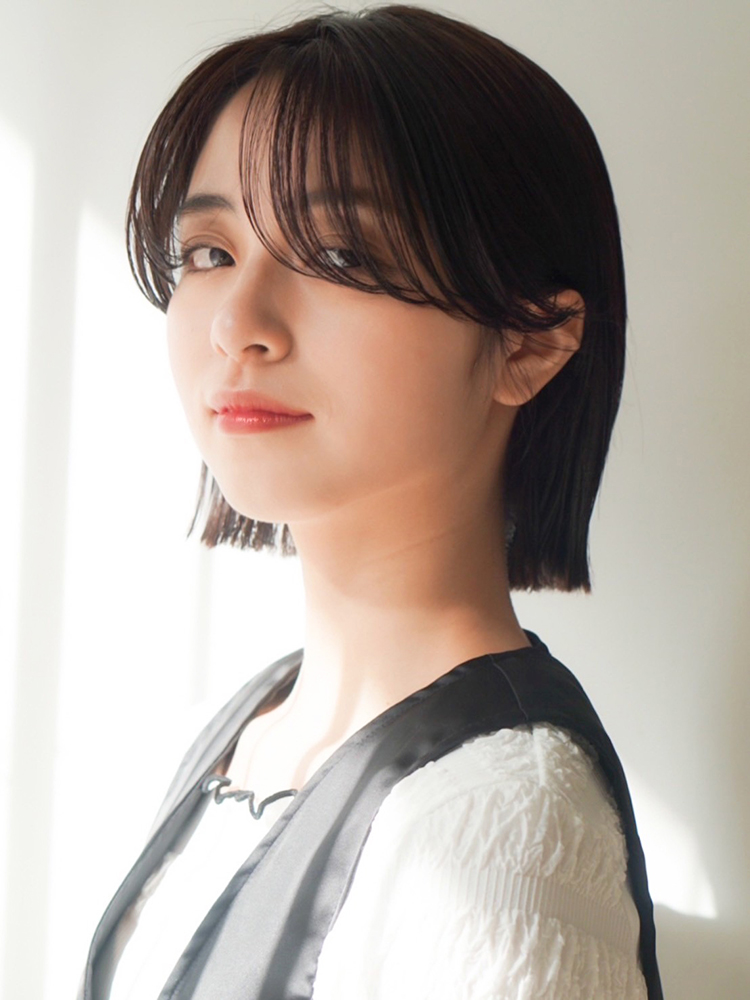 ライン感を出してクール見せ