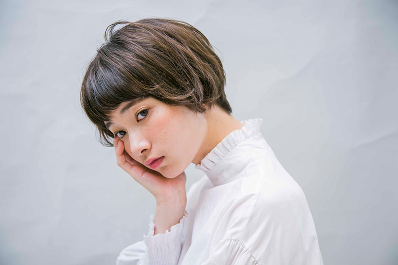 短くても甘い雰囲気を味わえる柔らかマッシュショート