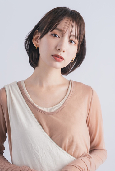 抜け感抜群な韓国風ひし形ボブ