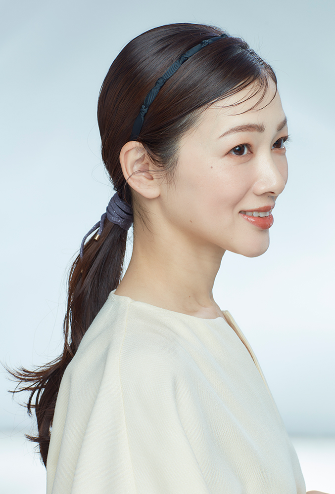 40代向けカチューシャヘアアレンジ