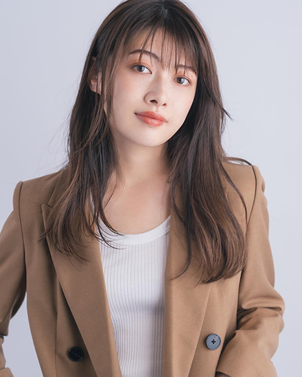 クセ毛風ナチュラルニュートラルなこなれロング