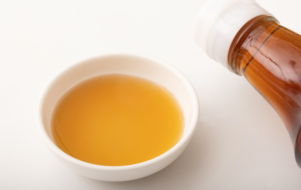 ナンプラーを小皿に出した様子