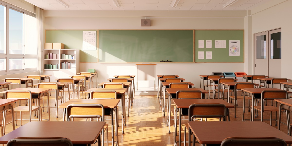 黒板を前にした教室