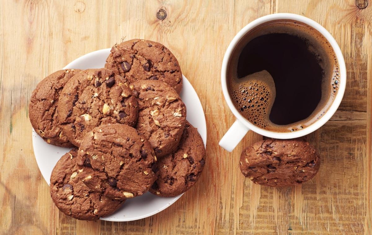 クッキーとコーヒーの写真