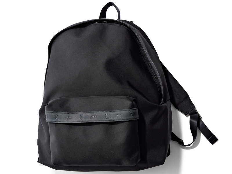黒リュック