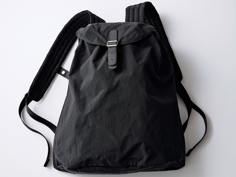 黒リュック