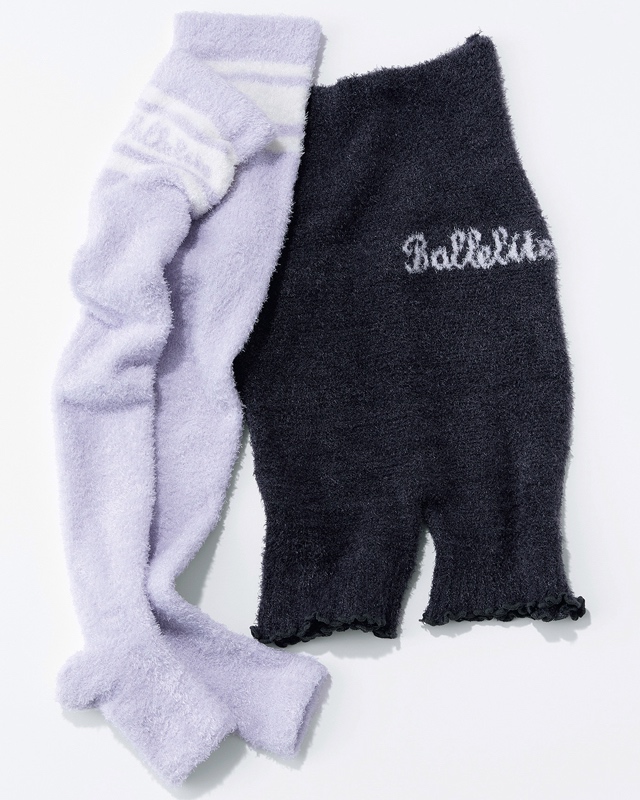 パンツ ¥2,420・ソックス ¥2,420(バレリット)