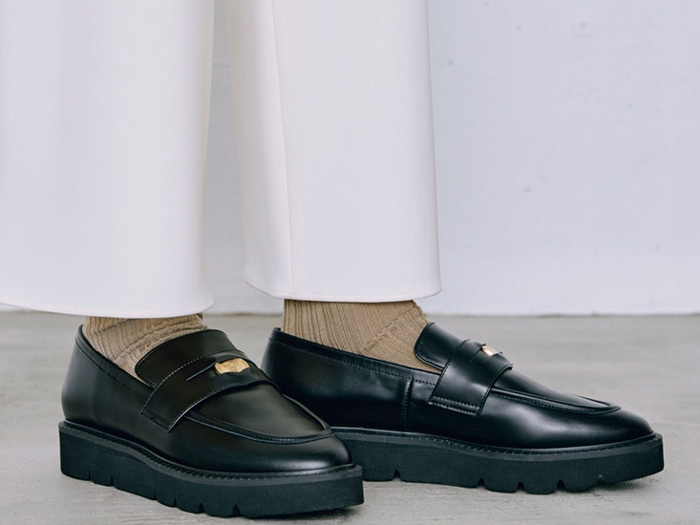 ローファーソックスコーデ