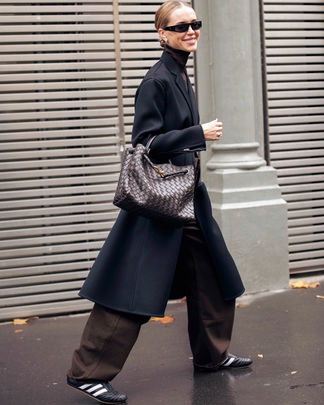 スニーカーコーデ