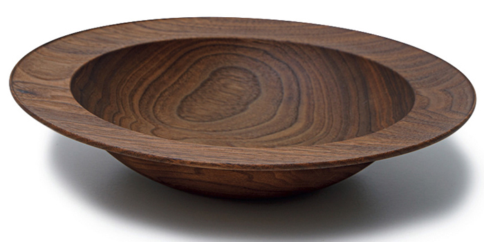 名古路英介 20.21 リムパスタボウル［ウォルナット／直径24.7×高さ4.8cm］￥12,100（うつわ shizen ）