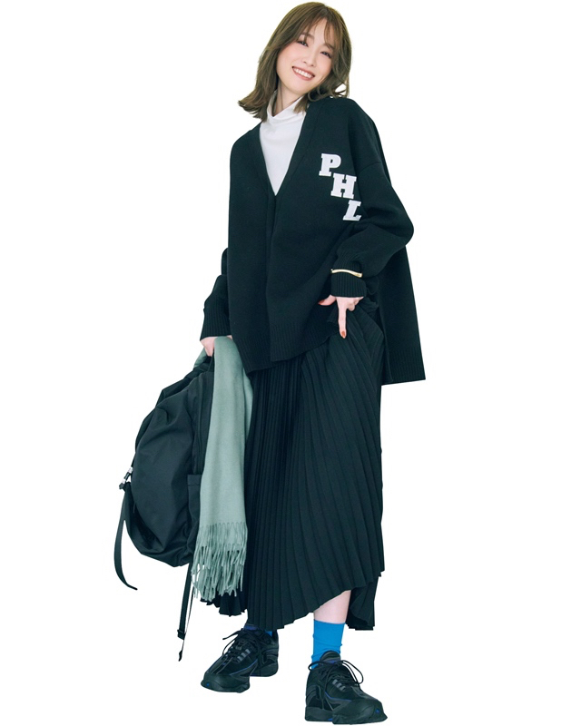 スニーカー×ソックス・タイツコーデ