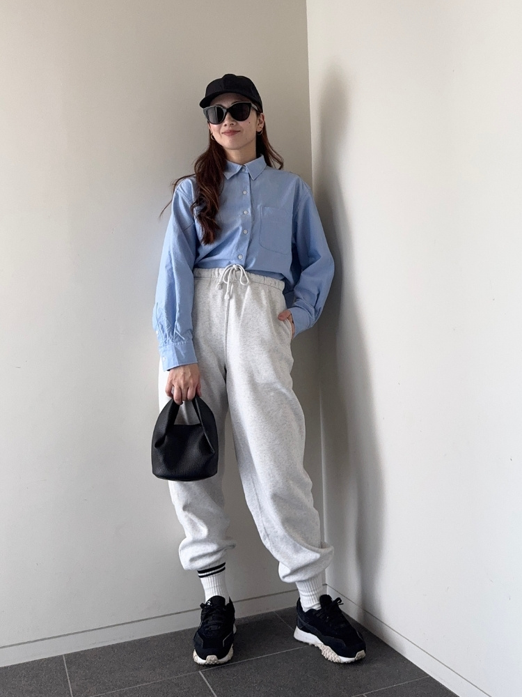 紫外線対策もばっちり！シャツコーデ 浅野里絵さん〈小学校◯年生・小学校◯年生ママ〉