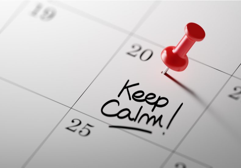 カレンダーに書かれた「Keep Calm！」の文字