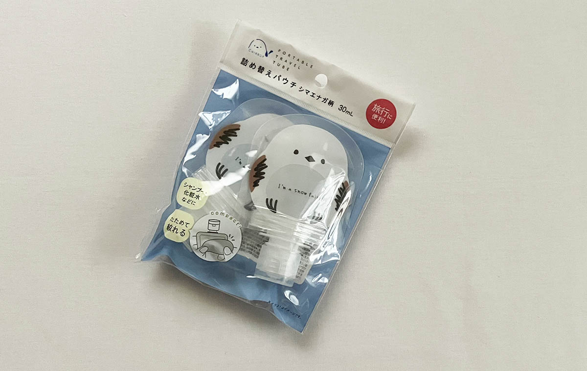 キャンドゥの「詰め替えパウチ シマエナガ柄」